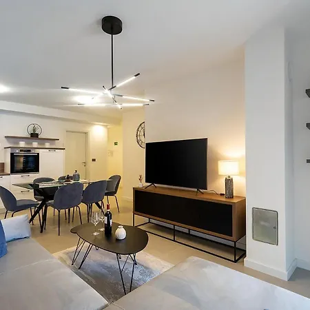 Nar Affittacamere 4*