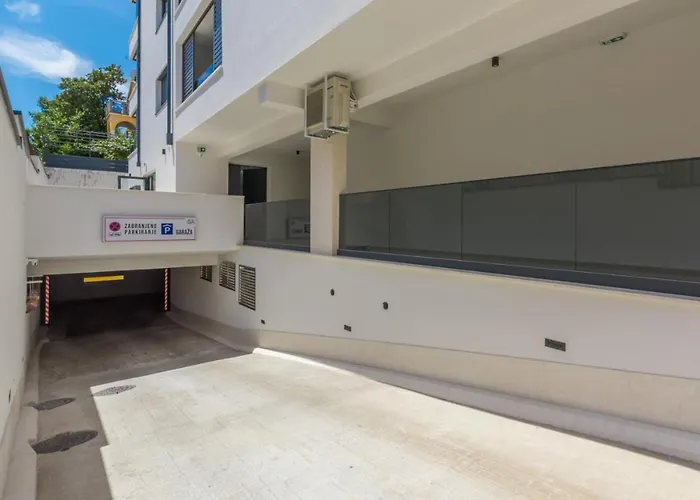 Nar 게스트하우스 4*