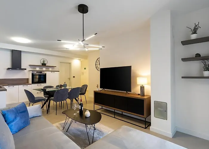 Nar 게스트하우스 4*