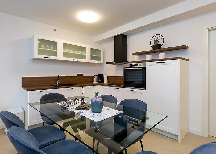 Nar 게스트하우스 4*